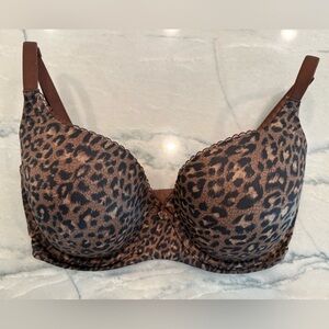 Victoria’s Secret Body by Victoria Bra Leopard Print Push-Up 32DDD